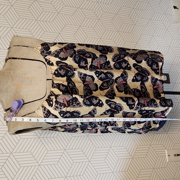 Tucker for Target Tan and Navy Butterfly Tank-top Spaghetti Straps Size Large - Picture 6 of 6